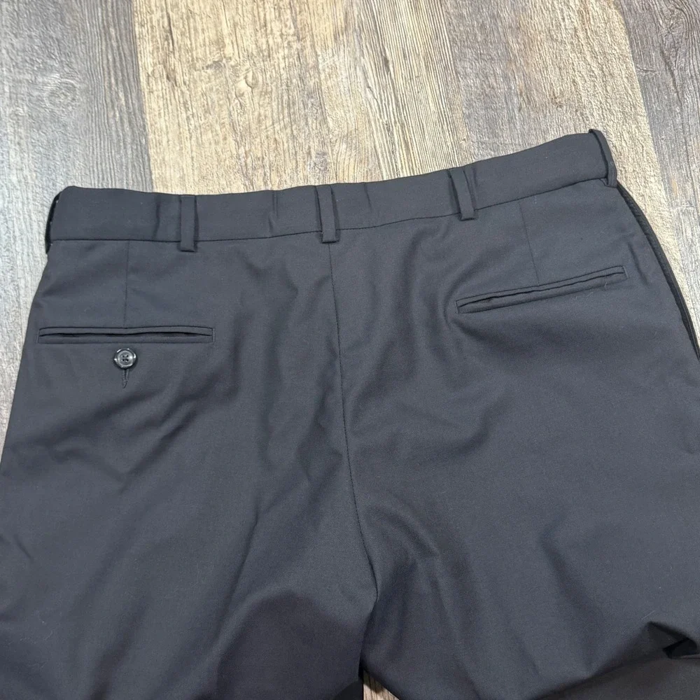 Austin Reed Suit Men 39R 